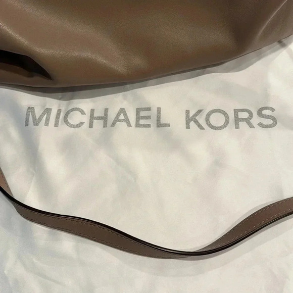 Michael Kors Handbag Top Handle Satchel - Picture 8 of 16